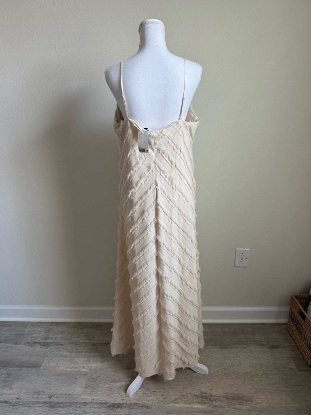 H&M Cream Textured Maxi Slip Dress - Picture 10 of 11